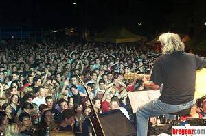 4.500 Menschen gaben sich eine Prise Austro-Pop