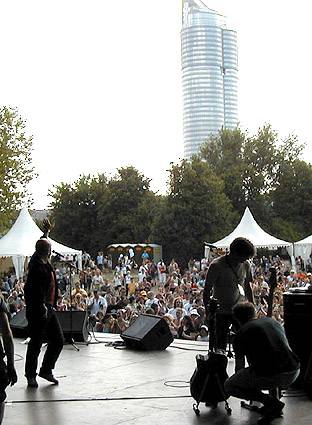 Blick von der B&uuml;hne - Toni, Peter und Joachim