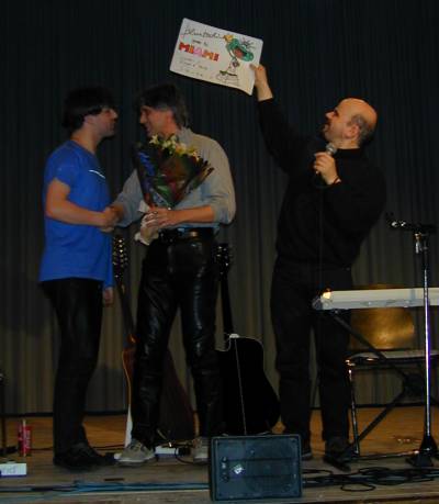 Michael bekommt eine Reise nach Miami zum Bluatschink-Konzert in den USA