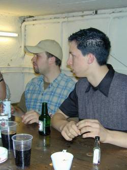 in der Keller-Bar...