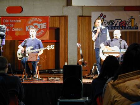 Georg k&uuml;ndigt Bluatschink an