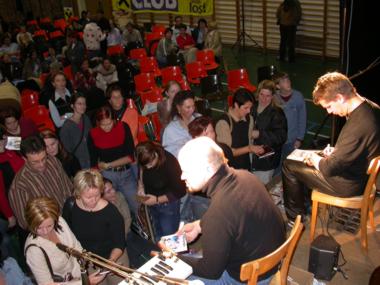 Pause CD-Verkauf und Autogrammstunde