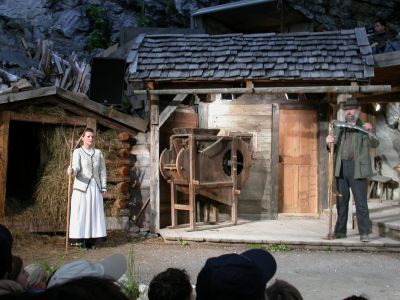 Klara (Martina Haring) und Paul (Michael Raffler)