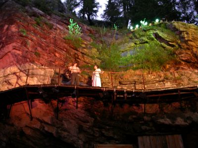 Lukas (Bernhard Wolf) und Klara (Martina Haring)