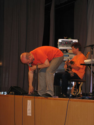 Im tiefen Wald (Da singen alle Kinder.... JUCHEEE!)